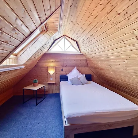 דירה Seeblick נויהרלינגרזיל